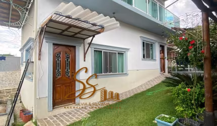 Casa à venda no Bairro Central, Mateus Leme/MG!   Lote de 300m² | Área construída de 180m²
