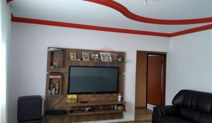 LINDA E AMPLA CASA Á VENDA NO BAIRRO SÃO JOÃO!