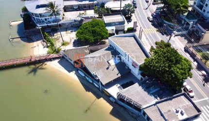 Casa com 3 quartos para alugar na Rua Desembargador Pedro Silva, 2041, Coqueiros, Florianópolis, 200 m2 por R$ 9.500