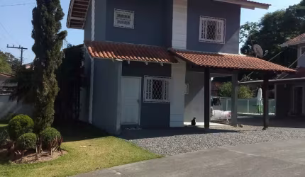 Lindo sobrado em condomínio fechado, ( Averbado)
