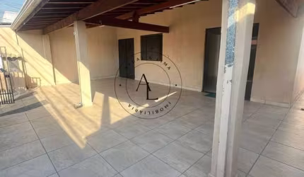 Casa Aconchegante com Edícula no Jardim São Marcos, Valinhos - SP!