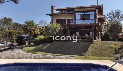 Casa com 3 dormitórios à venda por R$ 2.000.000,00 - Itaipava - Petrópolis/RJ