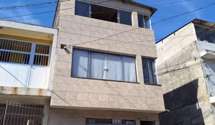 Casa com 4 quartos à venda na Rua Itanhaém, Jardim Ângela, Embu das Artes por R$ 555.000