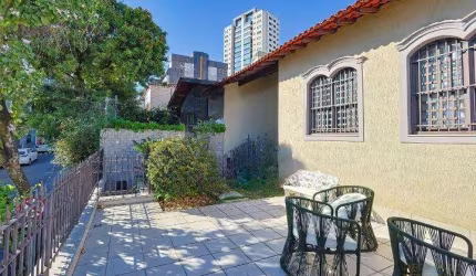 Casa à venda em Belo Horizonte, Santo Antônio, com 4 quartos, 325m²