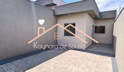 Casa linda com 3 quartos, sendo 1 suíte,  no Parque Real!!