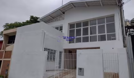 ÓTIMO INVESTIMENTO NO BAIRRO N. CAMPINAS, CASA DE 213 MTS, 3 DOR 1 SUITE, AMPLAS SALAS C/ ARMÁRIOS E AZULEJADAS, 4 VAGAS DE GARAGEM.