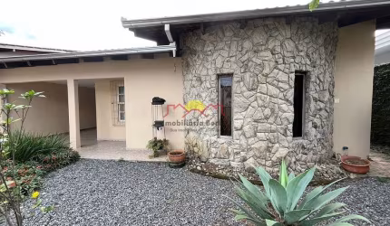 11839 - Casa Averbada Semi Mobiliada com Amplo Terreno  no bairro Guanabara