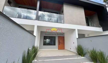 11468 - Sobrado Geminado com 03 Quartos e Sacada no bairro  Floresta