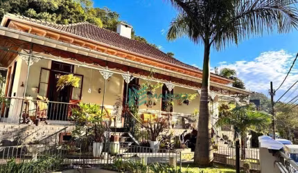 Casa com 10 dormitórios à venda, 700 m² por R$ 2.800.000,00 - Centro - Petrópolis/RJ