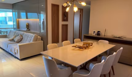 Lindo apartamento finamente decorado pronto para morar, frente mar. Pronto para morar