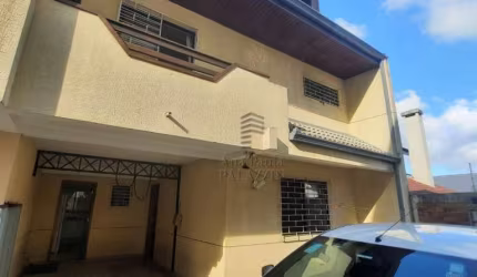 Sobrado com 3 dormitórios à venda, 168 m² por R$ 670.000,00 - Uberaba - Curitiba/PR