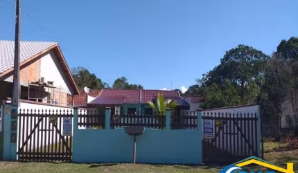 Residencia em ótima localização - Pontal do Sul