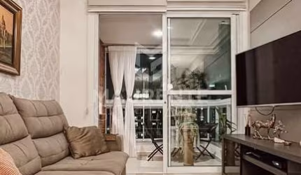 Apartamento com 3 dormitórios no Estreito