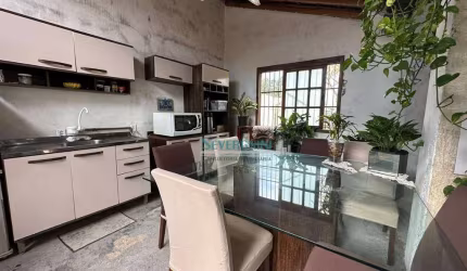 Casa com 2 dormitórios à venda, 70 m² por R$ 199.000,00 - Chácara das Rosas - Cachoeirinha/RS