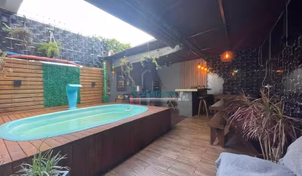 Sobrado com 2 suítes  à venda, 150 m² por R$ 550.000 - Parque da Matriz - Cachoeirinha/RS