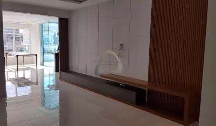 Apartamento com 4 quartos à venda na Rua 256, 203, Meia Praia, Itapema por R$ 3.180.000