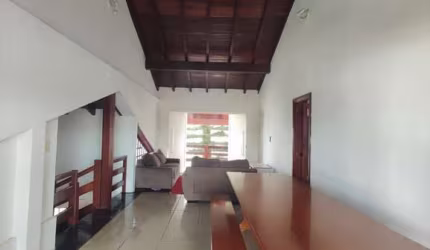 Casa com piscina Bairro Santa Maria