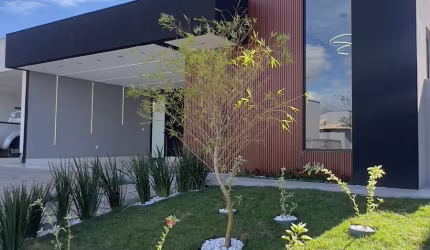 Casa com 3 suítes - Jd. Veneza