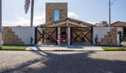 Casa com 3 dormitórios à venda, 238 m² por R$ 1.950.000,00 - Indaiá - Caraguatatuba/SP