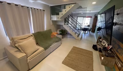 Casa para Venda em Florianópolis, Rio Vermelho, 2 dormitórios, 2 suítes, 3 banheiros, 2 vagas