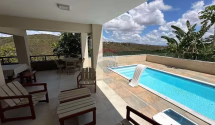 Casa de Alto Padrão com 6 Quartos, sendo 5 Suítes, no Condomínio Santa Bárbara – Gravatá/PE