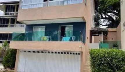 Casa triplex 3/4 &#8211; Pituaçu