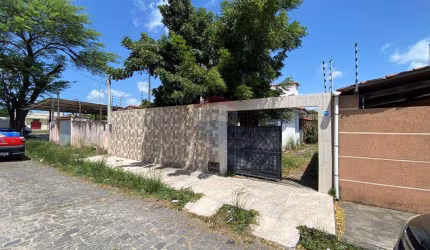 Aluguel: Casa 2 Qtos em Vida Nova!