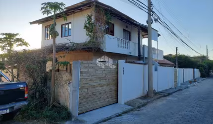 3 APARTAMENTOS 1 LOFT E 1 CASA A VENDA NO RIO TAVARES - FLORIANÓPOLIS
