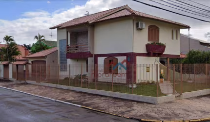 Casa com 3 dormitórios à venda, 260 m² por R$ 899.900,00 - Igara - Canoas/RS