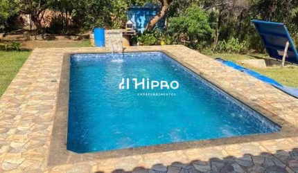 Sítio 1.000m² com Varanda ao Redor da Casa e Piscina- em Mateus Leme