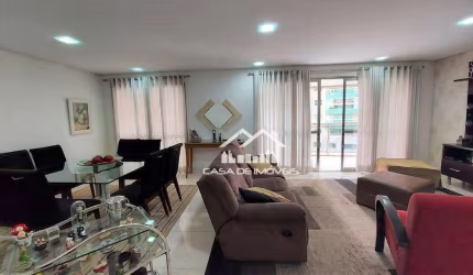 Vende apartamento com 212m², varanda gourmet, 3 suítes, 4 vagas e lazer completo no Morumbi.