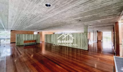 Vende casa ou terreno para incorporação na Cidade Jardim.