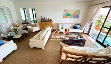 Vende apartamento de 242m², 3 suítes, 4 vagas, ampla varanda na Vila Andrade