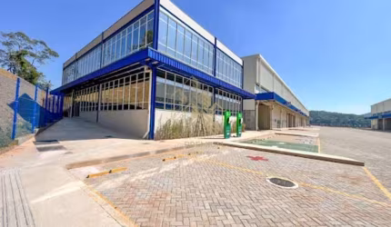 Galpão para alugar, 11650 m² por R$ 48.266,01 - Centro - Araçariguama/SP