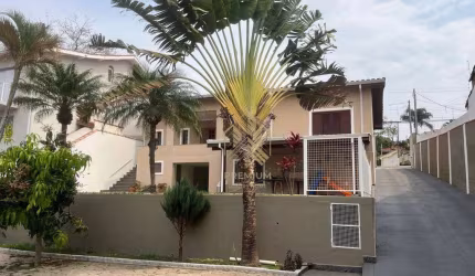 Casa com 5 dormitórios, 196 m² - venda por R$ 2.500.000,00 ou aluguel por R$ 10.000,00/mês - Vila Santista - Atibaia/SP
