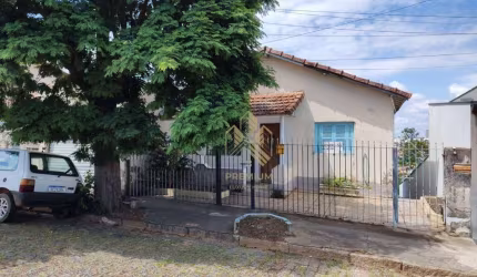 Casa com 5 dormitórios à venda, 242 m² por R$ 954.000 - Centro - Atibaia/SP