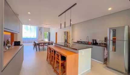 Casa com 4 dormitórios à venda, 271 m² por R$ 2.250.000,00 - Condominio Figueira Garden - Atibaia/SP