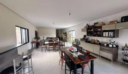 Casa com 2 dormitórios à venda, 190 m² por R$ 890.000,00 - Jardim Estância Brasil - Atibaia/SP