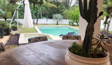 Casa a Venda Condomínio Malibu 4 Suítes totalmente Mobiliada Barra da Tijuca