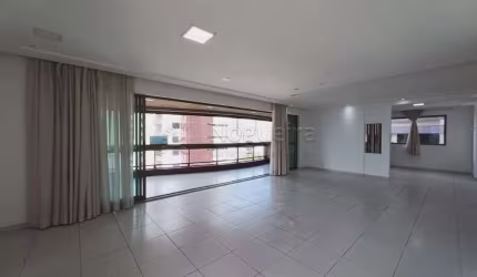 Attio - Exclusivo alto padrão no Espinheiro com 04 suítes e 04 vagas de garagem - 295 m²