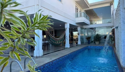 Casa com 3 dormitórios à venda, 400 m² por R$ 2.000.000,00 - Vila Paiva - Varginha/MG