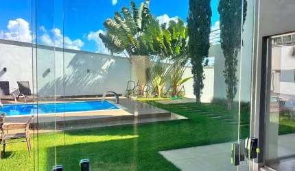 Casa com piscina à venda, 403 m² por R$ 1.500.000 - Riviera do Lago - Varginha/MG