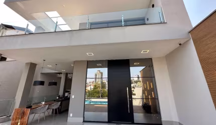 Casa com 3 dormitórios à venda, 300 m² por R$ 2.500.000,00 - Parque São José - Varginha/MG