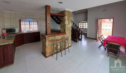 LINDO SOBRADO COM PISCINA EM PARATY