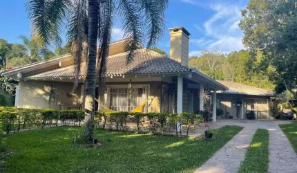 Vende e Aluga Linda Chácara no Bairro Loteamento Rural Palermo em Gravataí