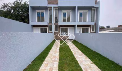 Oportunidade Incrível no Bairro Bom Sucesso - Casa com Dois Andares e Sacada