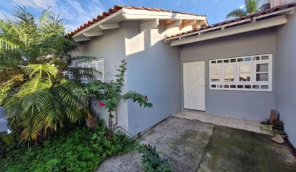 Casa com 2 dormitórios, 71 m² - venda por R$ 320.000,00 ou aluguel por R$ 1.800,00/mês - Girassol - Gravataí/RS