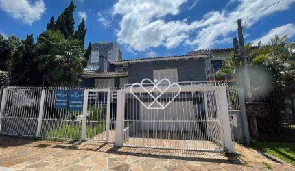 Casa com 3 Dormitórios, Suíte e Área Gourmet no Centro de Gravataí: Conforto e Praticidade