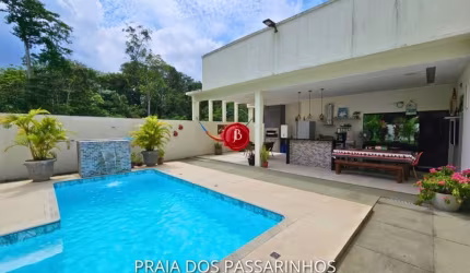 PRAIA DOS PASSARINHOS | CASA com 04 Quartos e Painel Solar - À VENDA