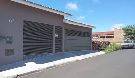 Casa para Venda em Regente Feijó, Bairro residencial nozawa
